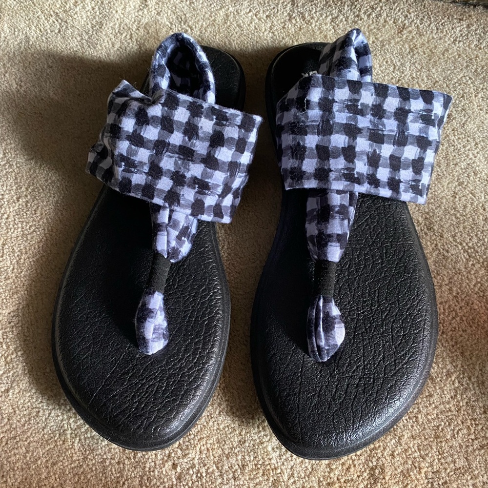 SANUK Yoga Sling Sandal Black & White Gingham Size 9